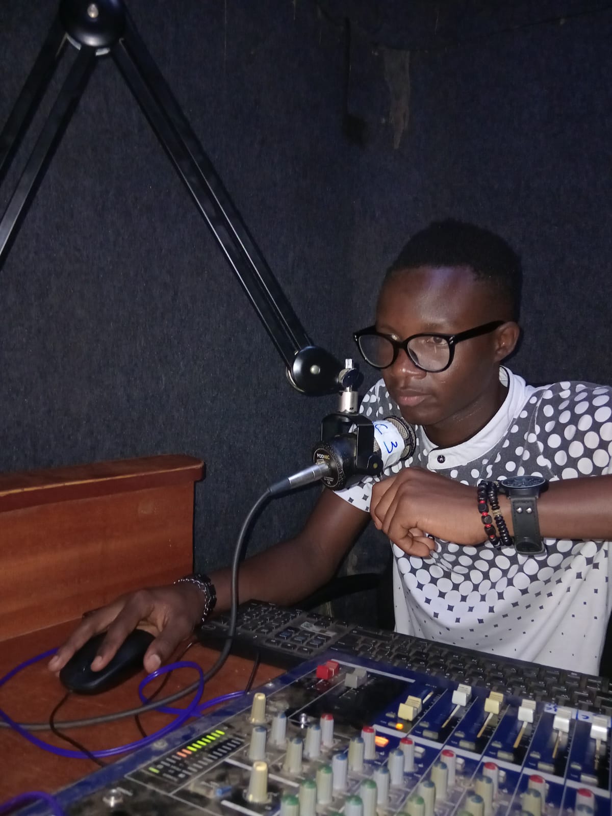 Obuola TV voice over studio session